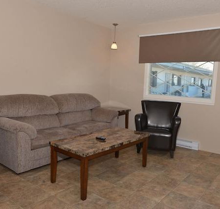 Thunderhill Motel And Suites Swan River Luaran gambar